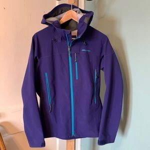 Patagonia Women’s Upstride Jacket Size M Color Purple